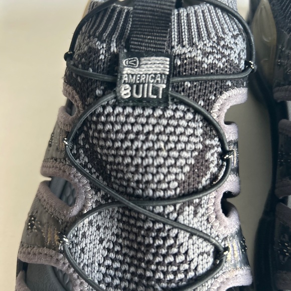 Keen Grey Black Textile Black Rubber Outsole Sneakers Sandals size 8. - Picture 7 of 14